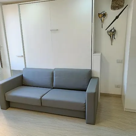 Apartment Le Maschere Di Palazzo Rosso. *