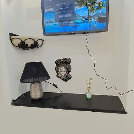 Le Maschere Di Palazzo Rosso. *