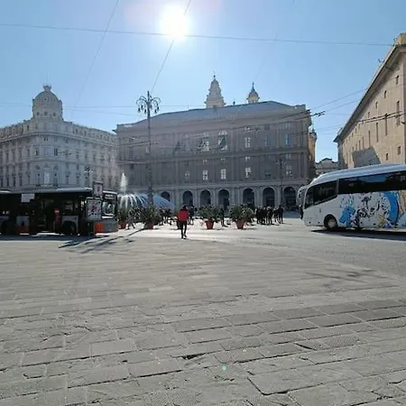 Apartment Le Maschere Di Palazzo Rosso. *